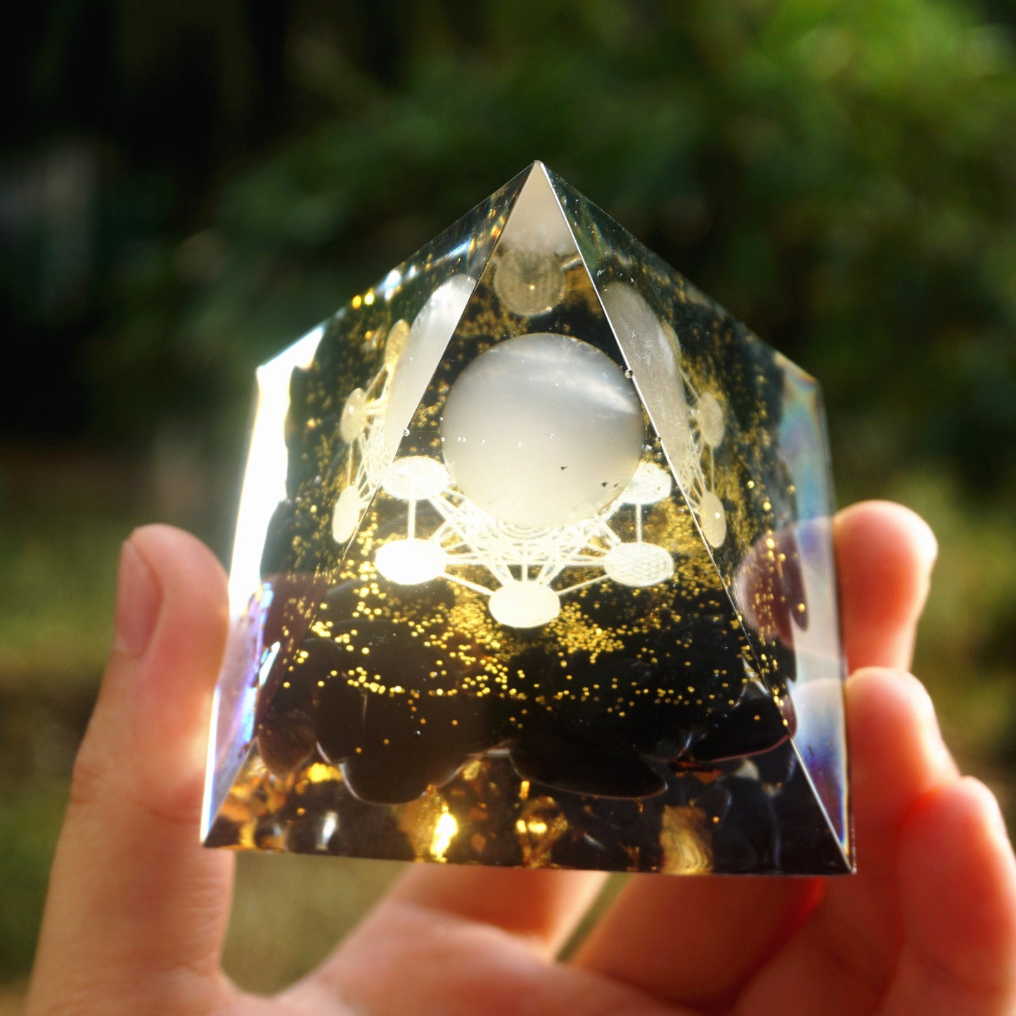 Natural Tiger Eye Orgonite Pyramid Healing Crystals Centerpiece Energy Generator Reiki Chakra Multiplier Orgone Amethyst Meditation - Blu Obsidian